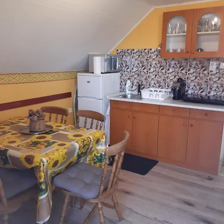 Margareta Haz * Kiralyszentistvan